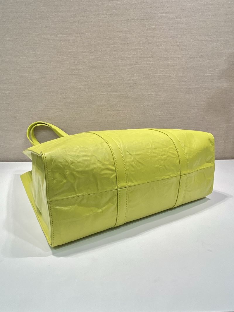 Pra*a tote bags